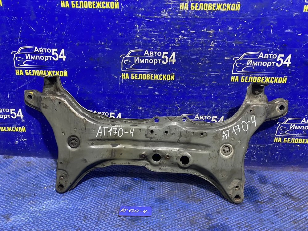 Балка передняя поперечная TOYOTA CORONA 1988