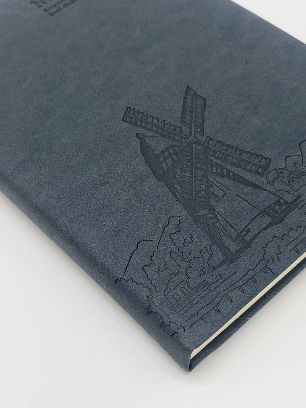 Блокнот 112 л. В5 25*17,5 см лин. т.серый (7674-7)