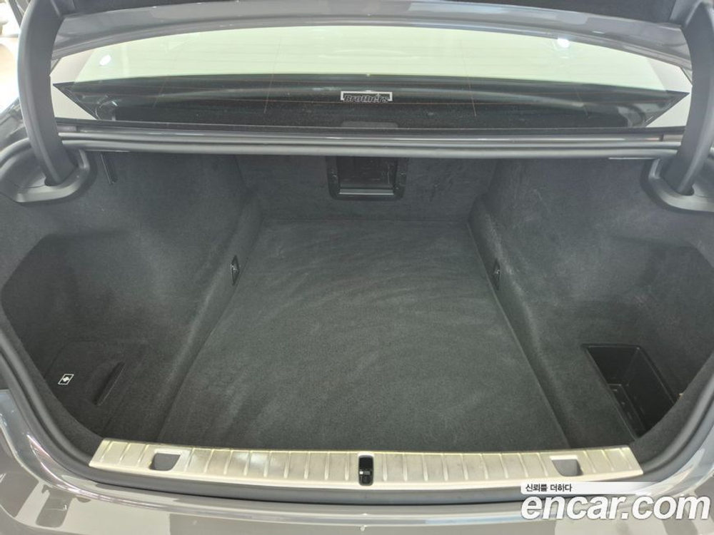 BMW 7 Series (G11) 740Li xDrive Design Pure Excellence (06.2020)