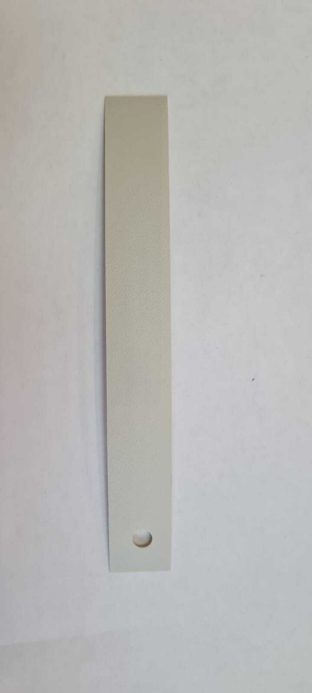 Кромка без клея 0,4*19 Серый Матовый PVC Kr0112S (бухта 200м)