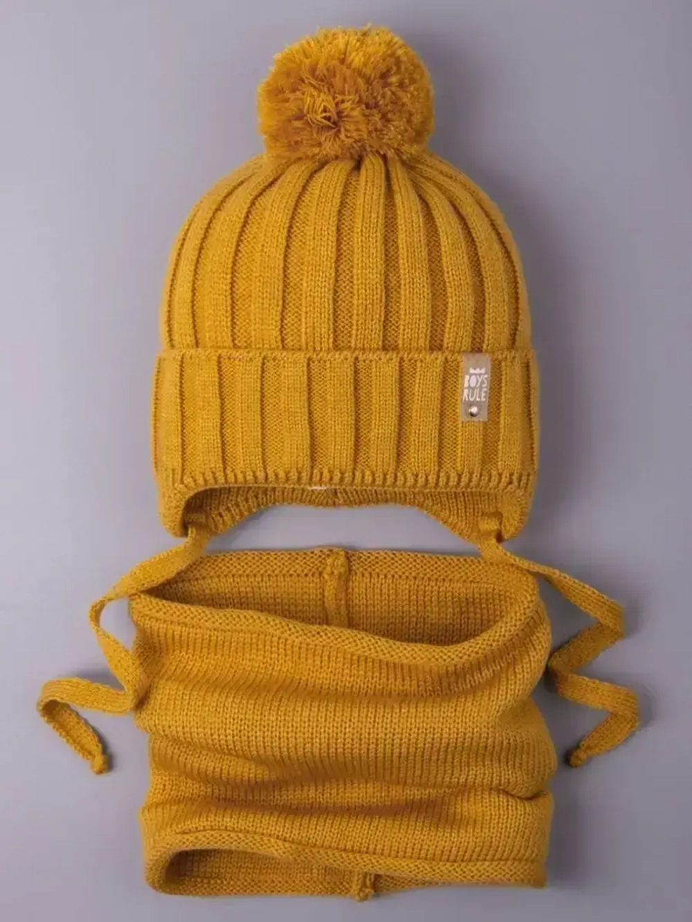 Шапка для мальчика осенняя вязаная и снуд