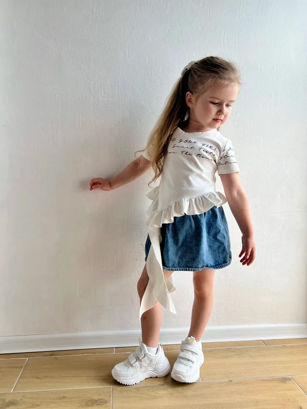 Футболка с воланами