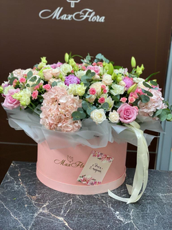 Букет в коробке М-22