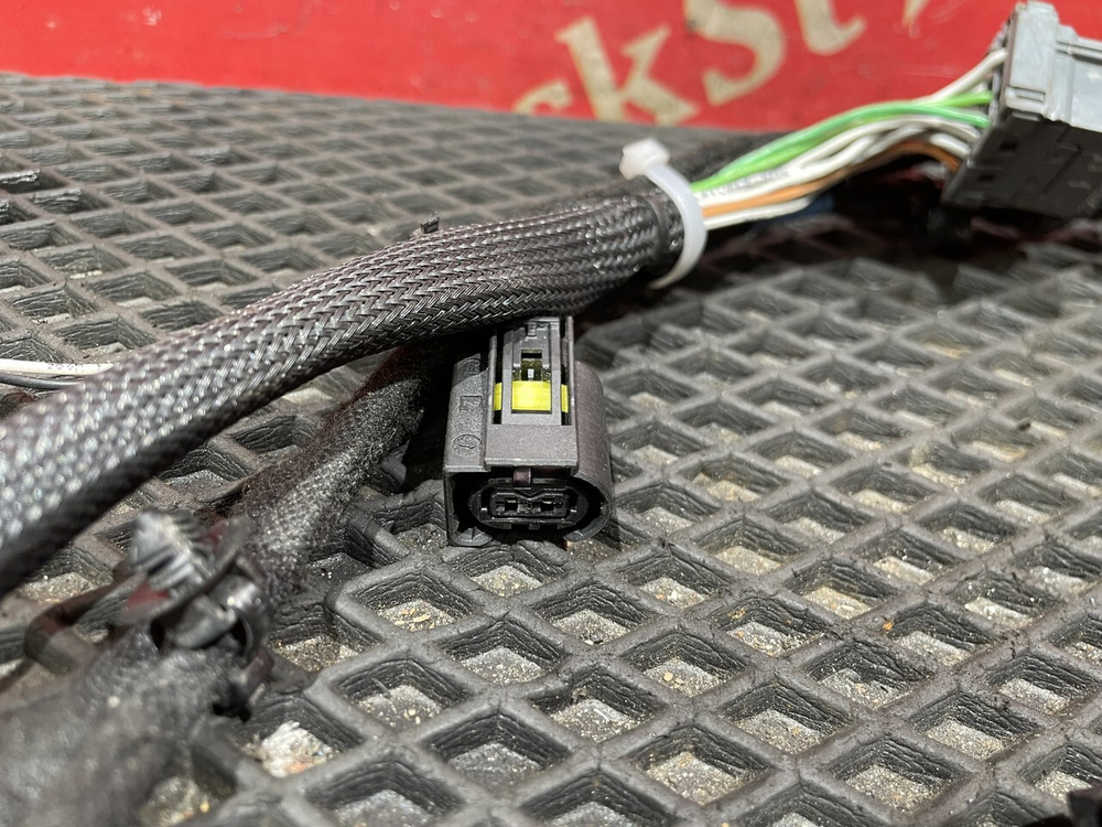 Проводка двери левой 2023г