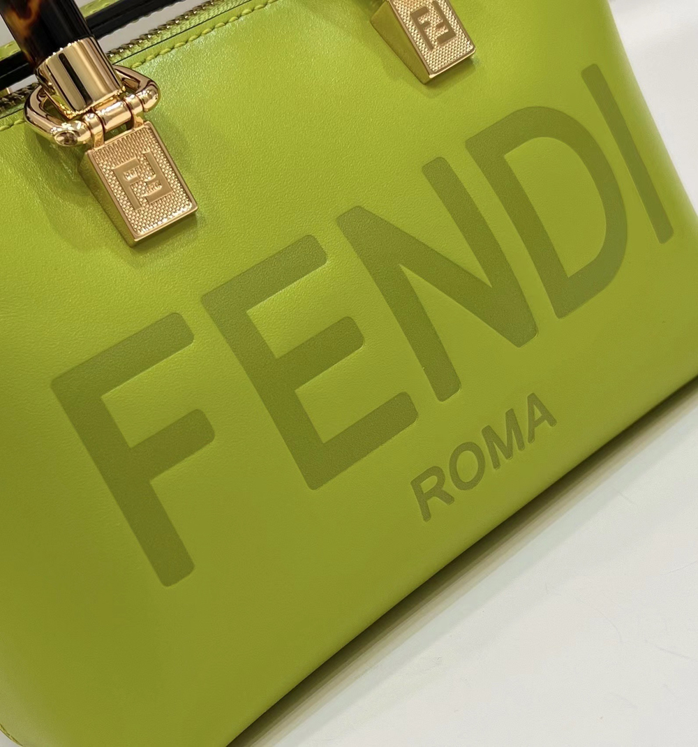 Fendi By The Way Mini 20 cm