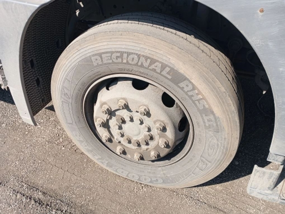 Mercedes-Benz ACTROS 4x2 Седельный тягач 1841 LS (Дизельный, 12 л, 408 л.с., АТ)