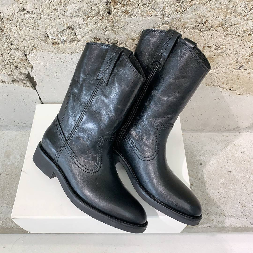 Казаки Golden Goose
