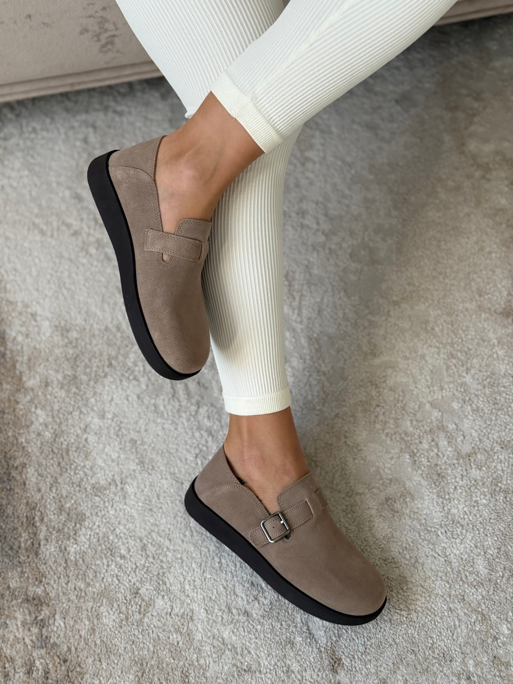 Лоферы из натуральной замши