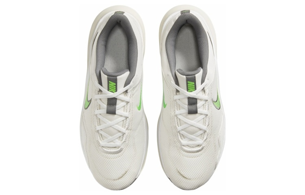 Кроссовки Nike Legend Essential 3