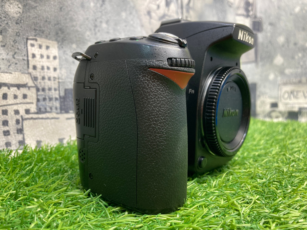 Nikon D90 1.500 кадров