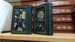 "Коран средний" Книга подарочная в кожаном переплете с росписью и бронзовой накладкой