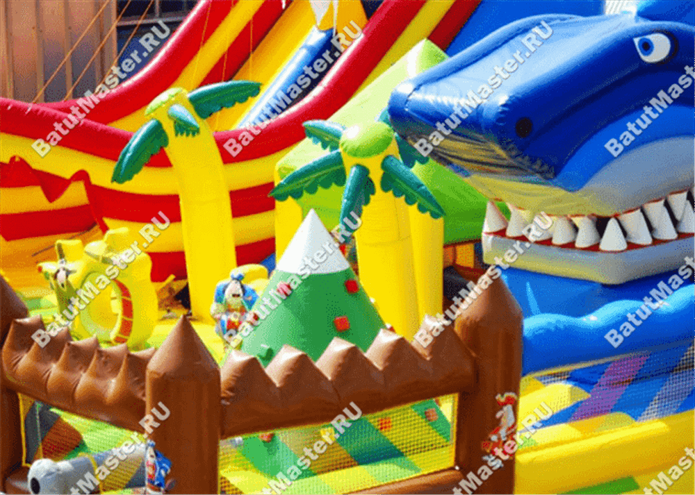 Большой надувной батут "Говорящая акула" 14*10*6 м