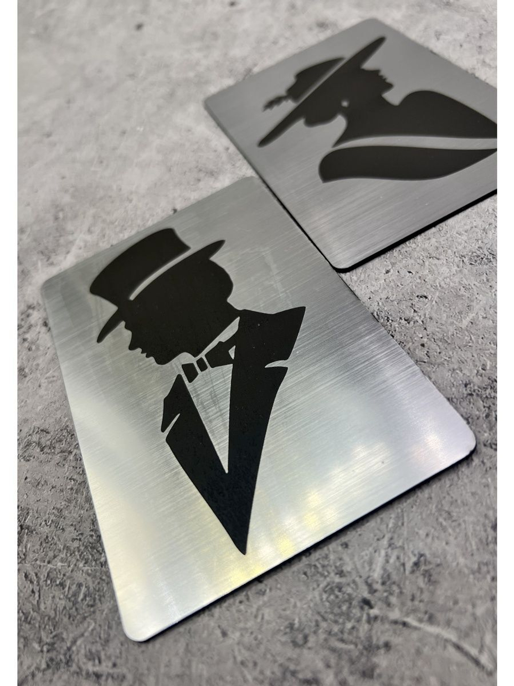 Табличка Туалет