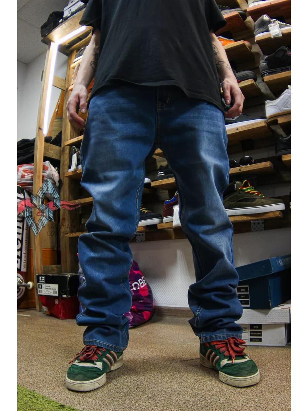 Джинсы прямые от Savitar Shoes Company