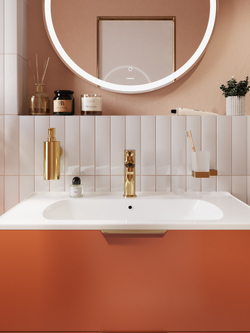 Дозатор для жидкого мыла STWORKI Киркенес S45320GM настенный, золото