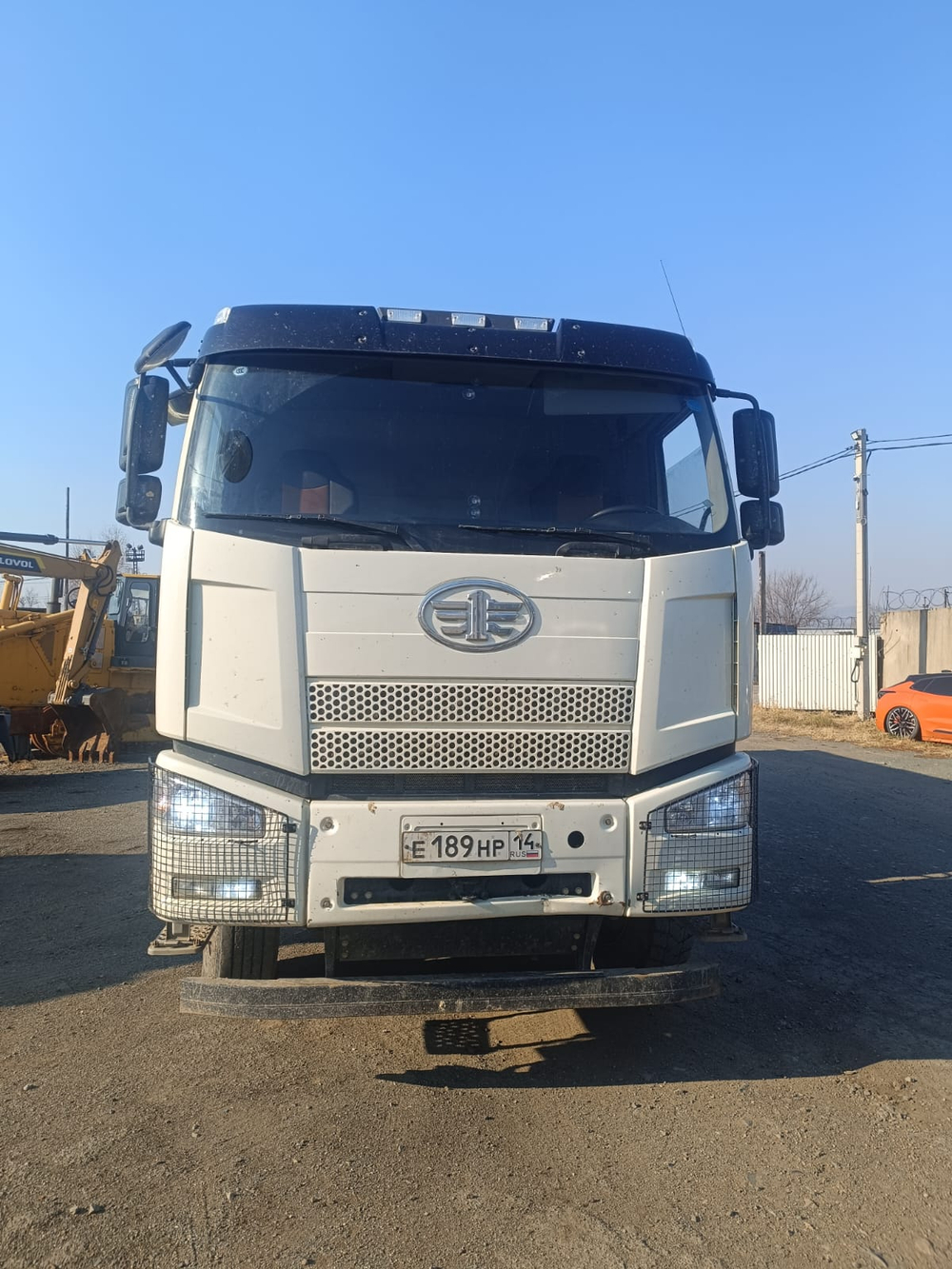 FAW J6 8x4 Самосвал СА3310Р66K24T4E5 (Дизельный, 11,1 л, 420 л.с., МТ)