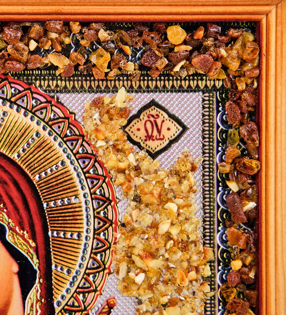 AMB-71/ 6 Икона «Семистрельная Божией Матери» (с янтарной крошкой) дер.краш.рамка 21х30