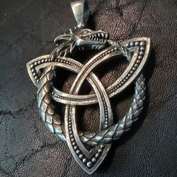 Подвеска. Дракон Уроборос