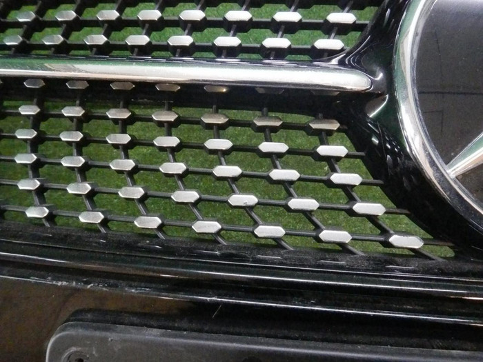 Бампер передний Mercedes E W213 20-23 AMG В сборе