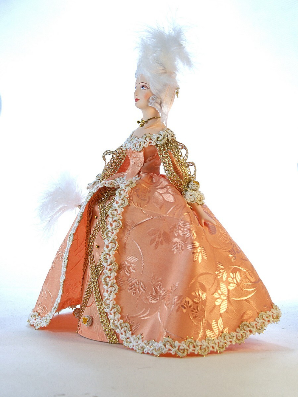 Кукла коллекционная Фрейлина