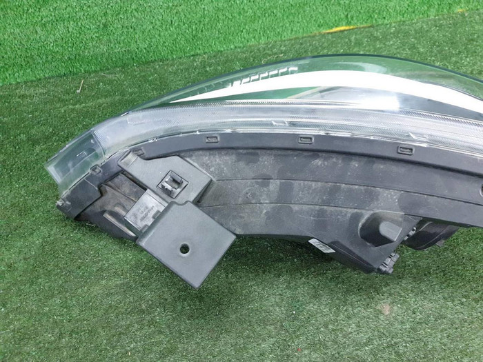 Фара правая Kia Rio 4 (2020-н.в.) галоген