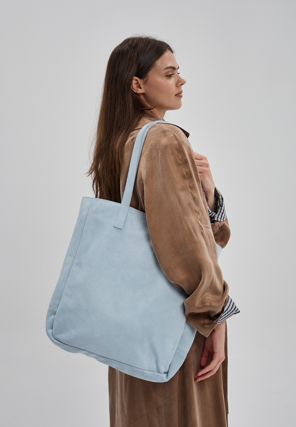 сумка шоппер небесно-голубой на молнии замша, уцененный товар