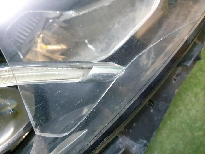 Битая Фара правая Mercedes E W213 (2016-2021) LED