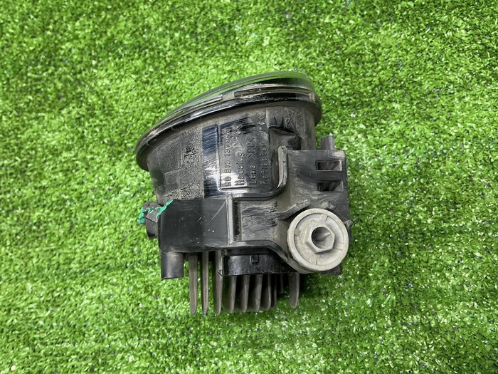 ПТФ правая Toyota Land Cruiser Prado 150 (2017-н.в.) LED