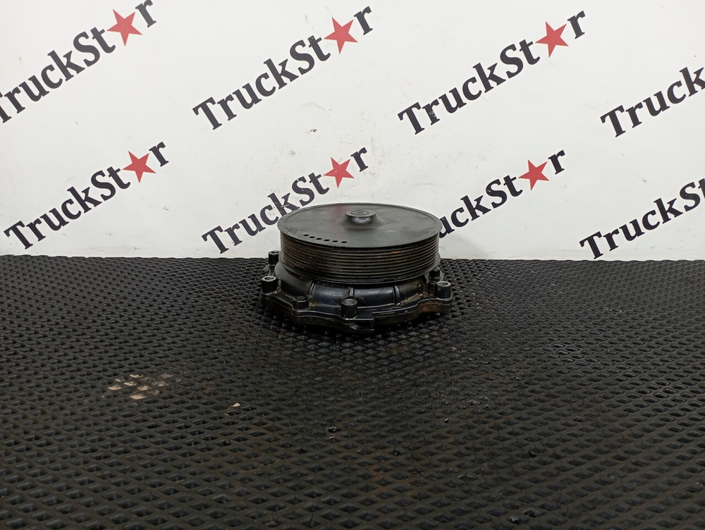 Насос водяной (помпа) 2017г.