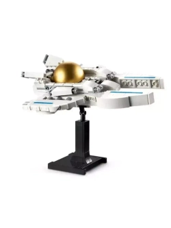 Конструктор Креатор Космический астронавт 665 деталей