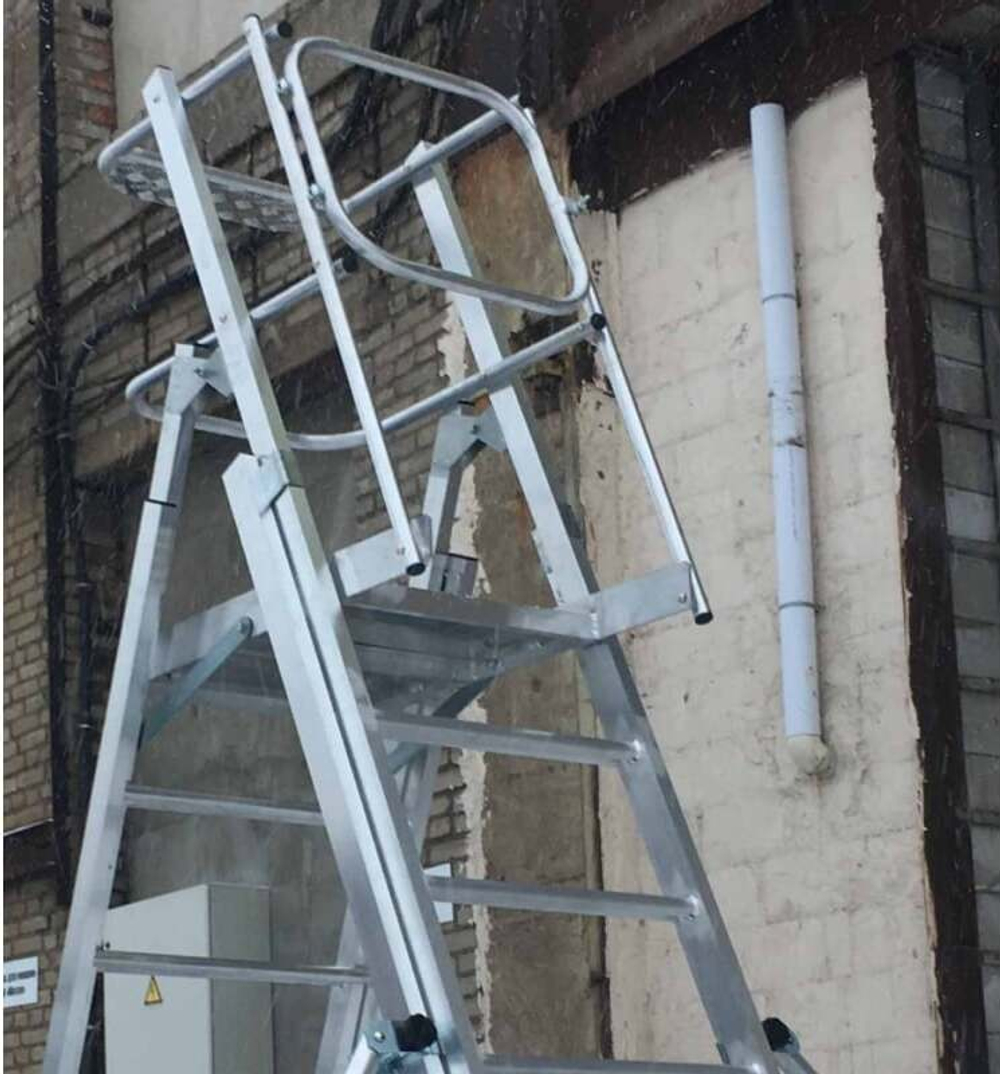 Лестница - платформа телескопическая MEGAL ТЛП-К (0,8 - 1,3)