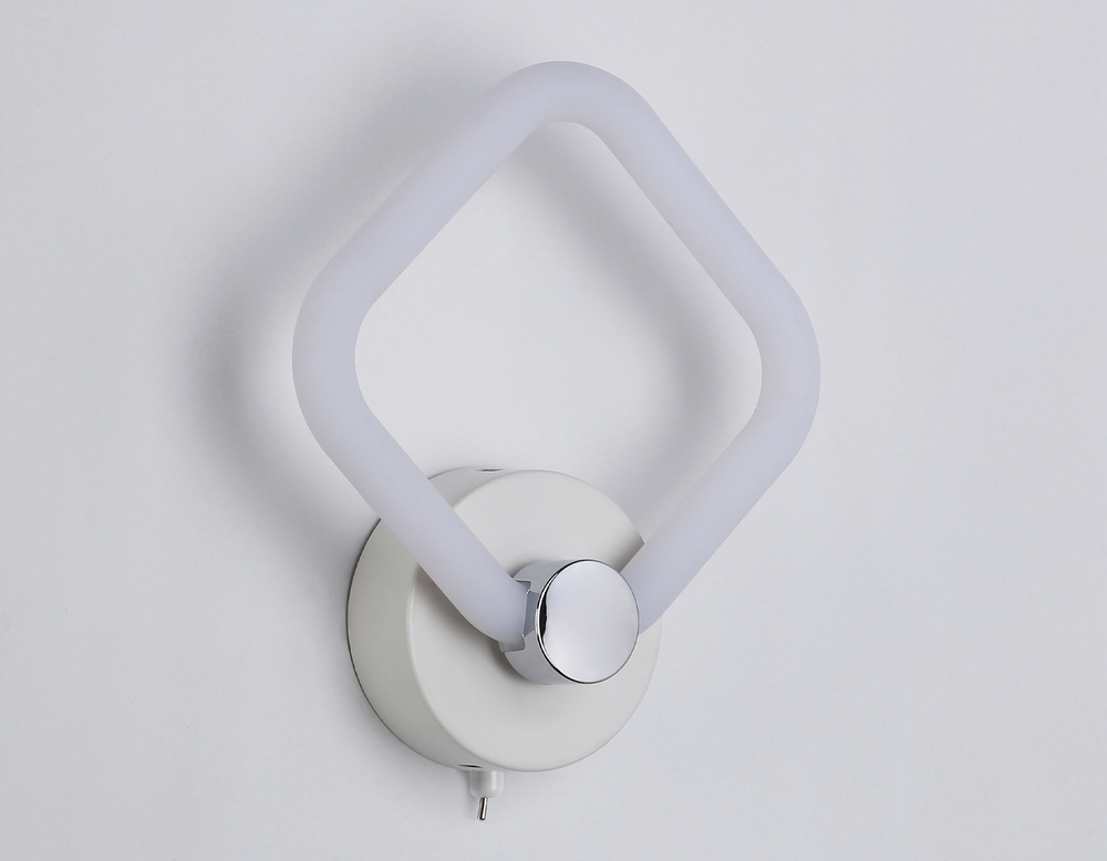 Светильник светодиодный настенный FA3871 WH белый 14W 3000K-6400K 250*209*100