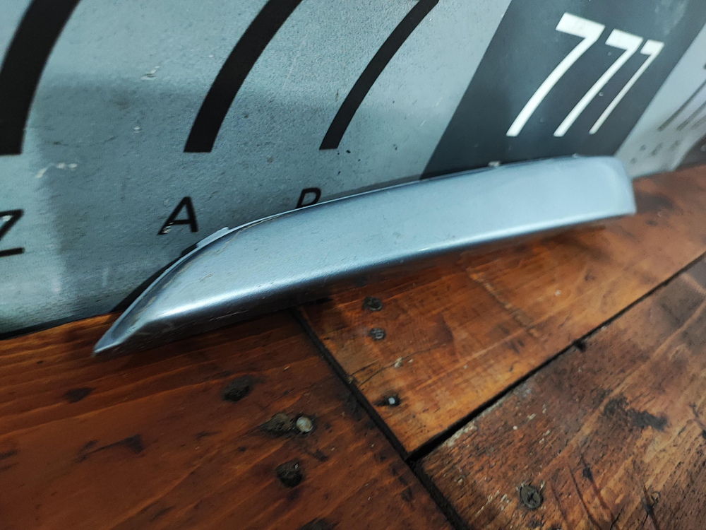 Молдинг переднего бампера левый Opel Astra H 04-14 Б/У Оригинал 13121995