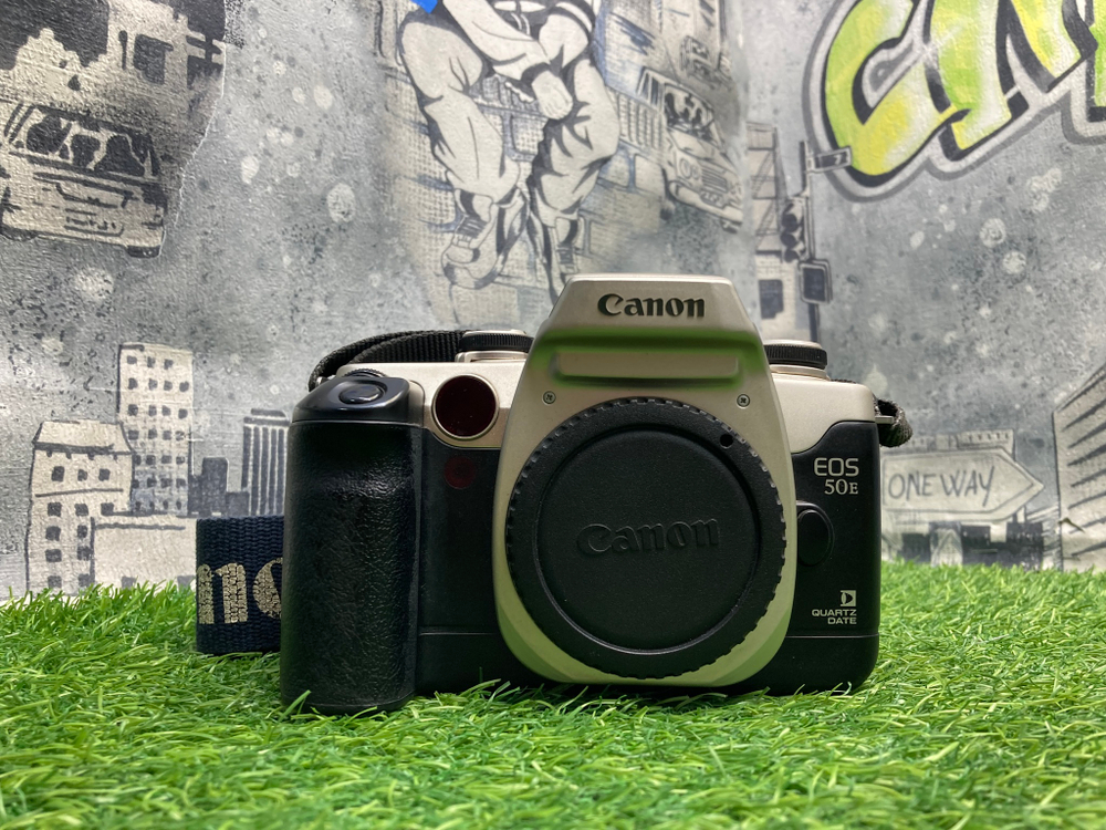 Canon EOS  50E