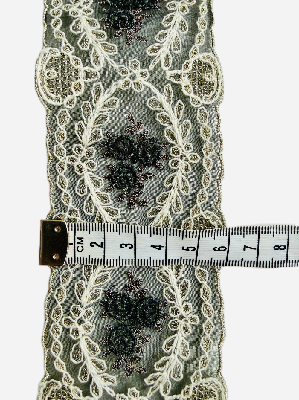 кружево на органзе вышивка шелк/хлопок/люрекс (Франция) ш-6,5 см цена за отрез 1,25м