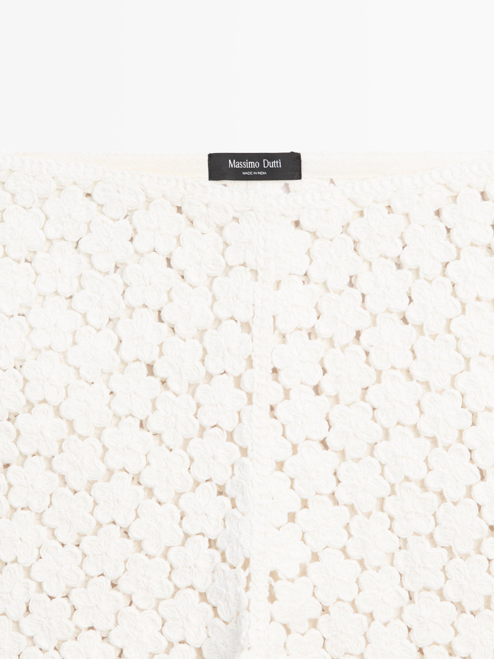 Massimo Dutti Вязаные крючком шорты с цветочным декором, кремовый