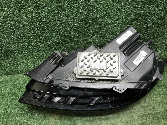 Битая Фара правая Aito M7 (2022-н.в.) LED