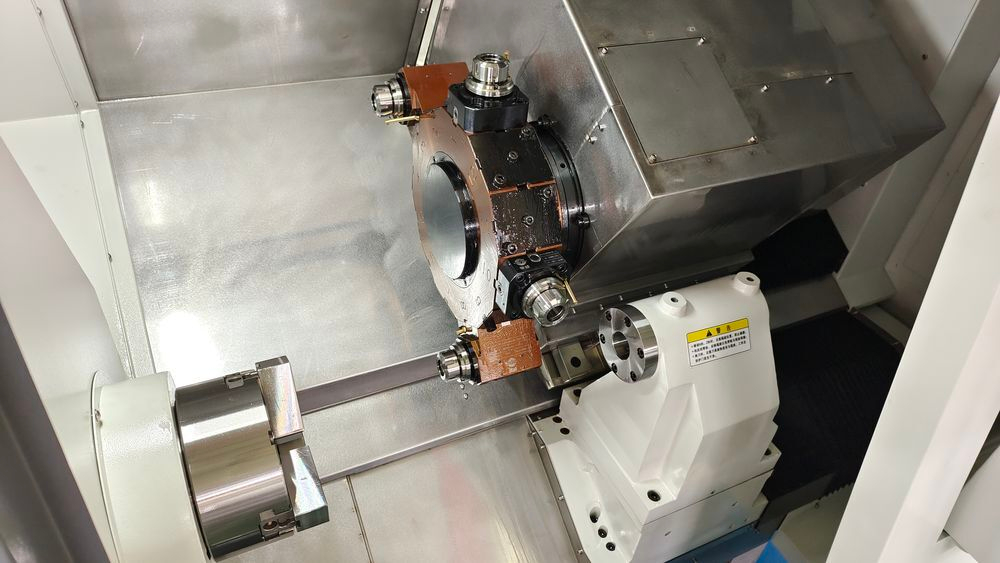 Токарный обрабатывающий центр B-Power CTN500M/1000-11