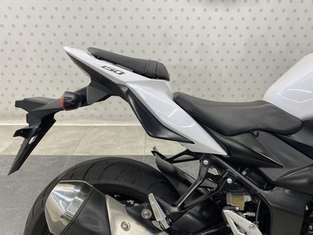 Suzuki GSR750A , 2015