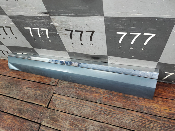 Накладка двери передней левой Geely Monjaro 21-нв Б/У Оригинал 6073120000