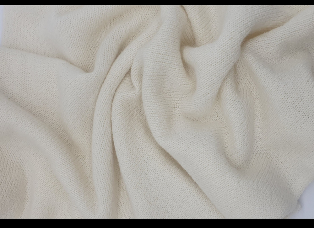 Пряжа NEW MILL, COMFORT MERINO (38% ангора, 39% полиамид, 19% меринос,  4%полиэстр) 1640/100гр
