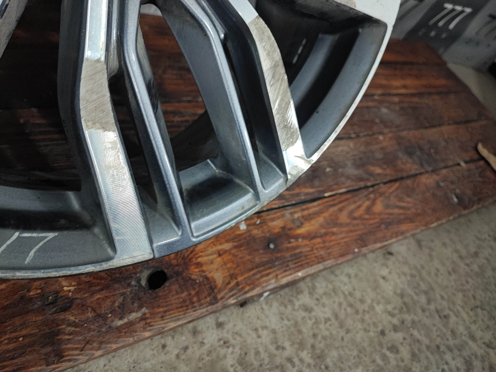 Диск колесный литой R18 Geely Atlas Pro 21-нв Б/У Оригинал 6600133838