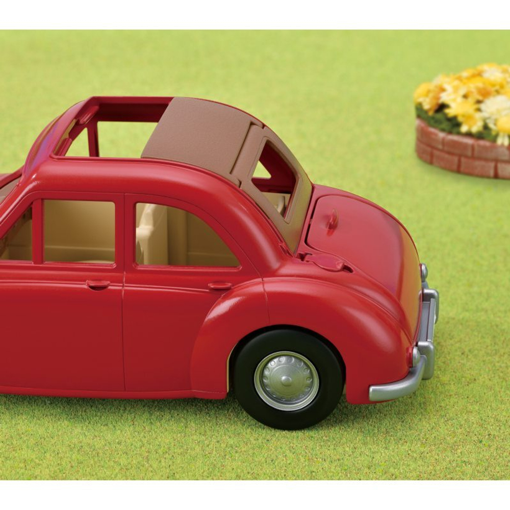Sylvanian Families Семейный автомобиль красный 5448
