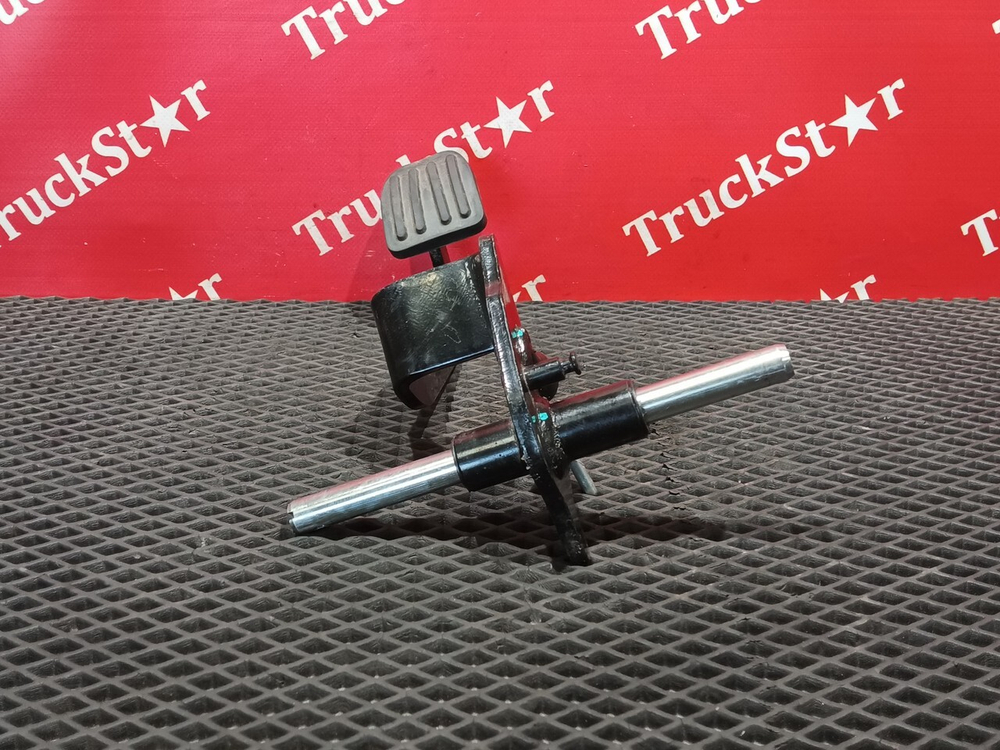 Педаль тормоза 2023г.