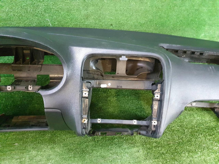 Торпедо VW Polo Sedan (2010-2020)