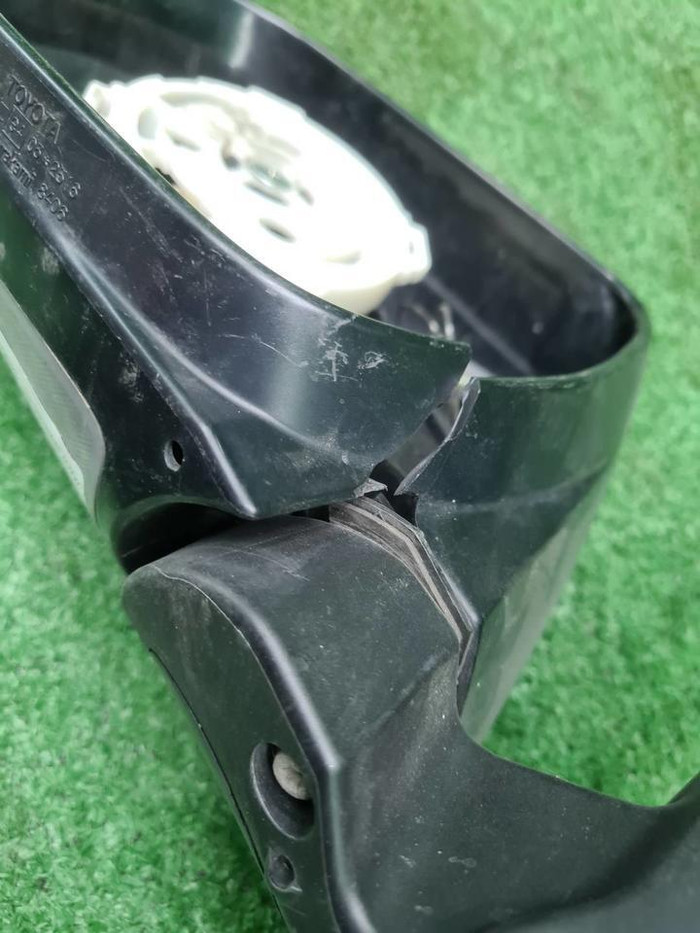 Зеркало левое Toyota Highlander 2 U40 (10-13) 7к.