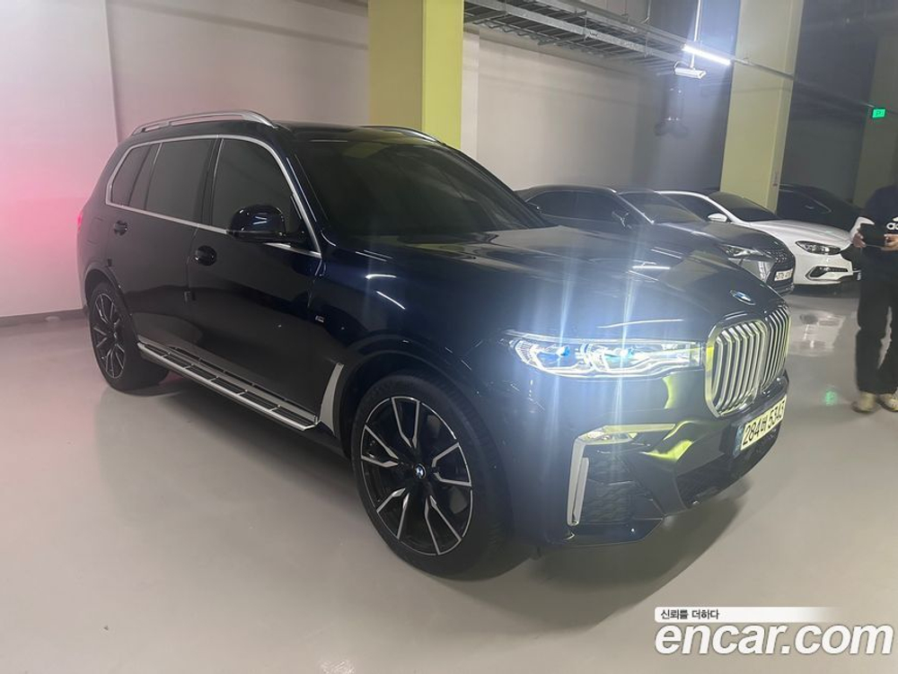 BMW X7 (G07) xDrive 40i M Sports 6-и местный (09.2021)