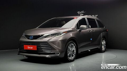 Toyota Sienna 4 Generation 2.5 Hybrid 2WD (08.2022)