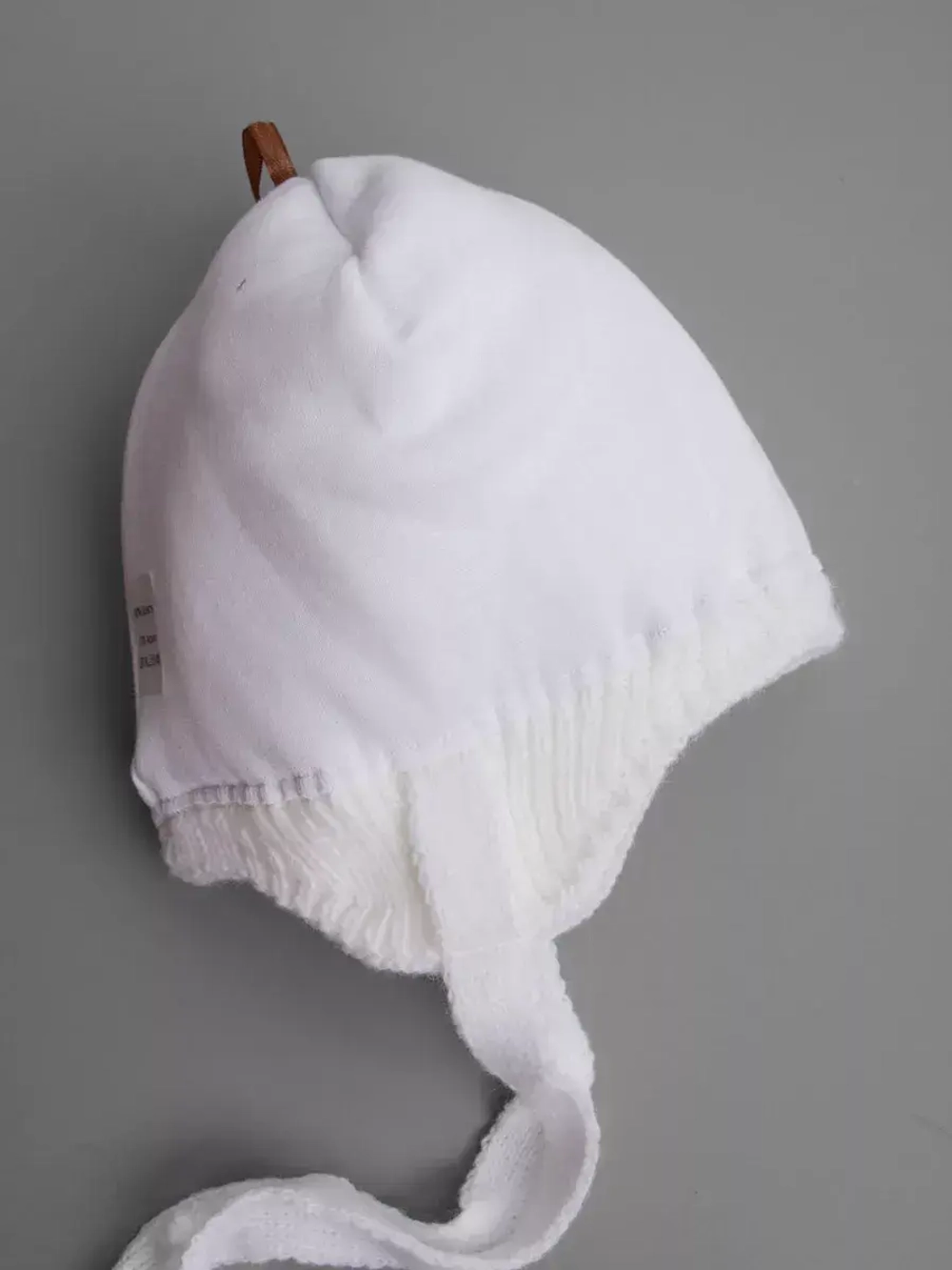 Шапка детская зимняя на завязках с помпоном