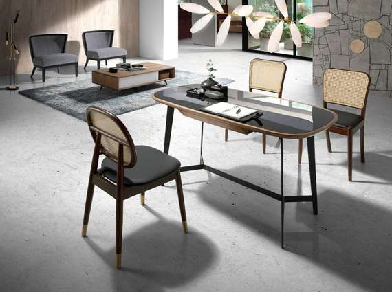 Стул Angel Cerda 4093 со спинкой из ротанга